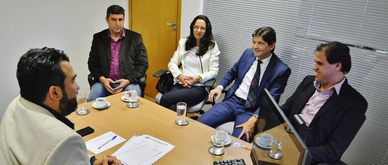 Prefeito de Poá se reuniu com o diretor administrativo da Univesp para reforçar interesse em polo na cidade