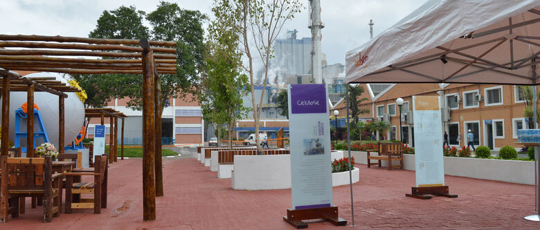 Praça foi inaugurada ontem na Suzano Papel