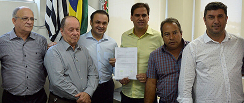 Prefeito agradeceu aos deputado pela liberação da verba para o Hospital Guido Guida