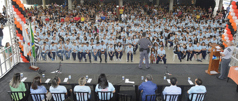 32º Batalhão da Polícia Militar Metropolitano realizou a formatura dos estudantes no Proerd