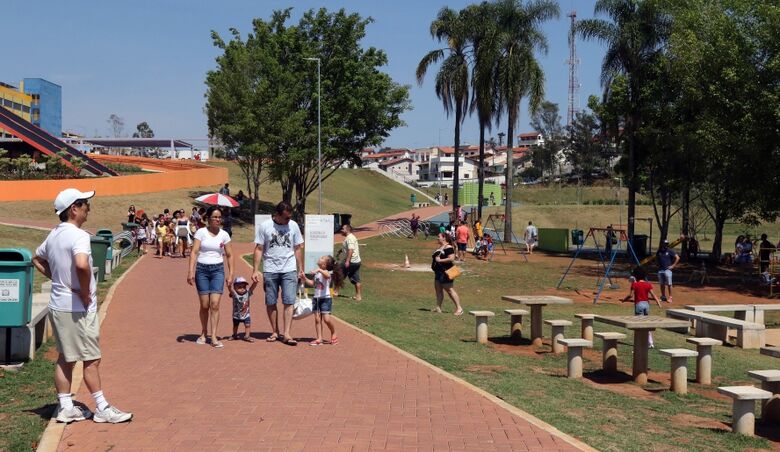 Também foram definidos os horários de funcionamento do parque para o Natal e o Réveillon