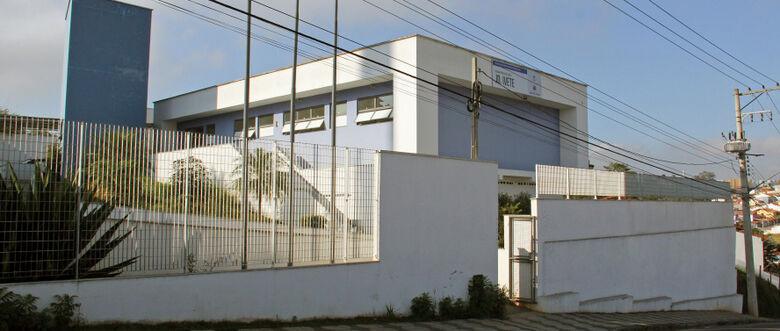 Ato de vandalismo interrompeu atendimento em UBS do Jardim Ivete