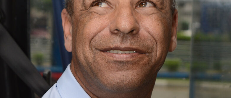 Carlos não terá folga e vai trabalhar no Ano Novo