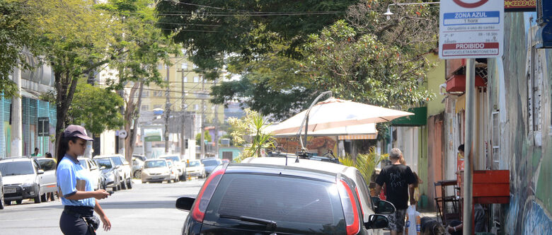Motoristas querem mais tolerância na Zona Azul