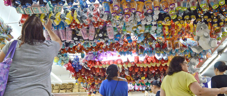 Venda de ovos de chocolate é intenso nos supermercados de Suzano