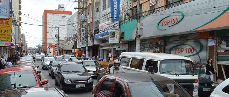 O Departamento Estadual de Trânsito de São Paulo (Detran.SP) alerta que o veículo poderá ser removido a um pátio se trafegar sem estar licenciado