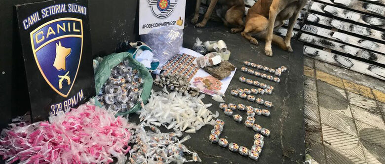 Drogas e dinheiro foram encontrados no Jardim Monte Cristo