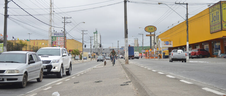 Interdição ocorre na pista sentido centro-bairro, no trecho compreendido entre a entrada da empresa NSK