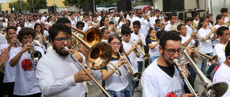 Vocação musical da cidade será um dos destaques do desfile, que contará a apresentação de 884 crianças e jovens dos projetos Pra Ver a Banda Passar e Pequenos Músicos... Primeiros Acordes na Escola