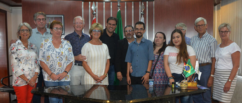 Encontro aconteceu no gabinete do prefeito