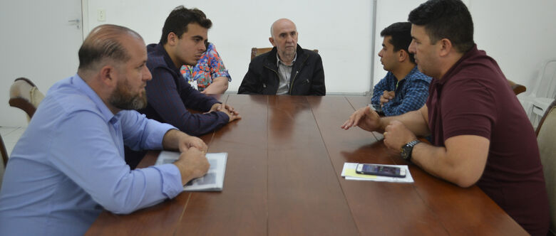 Secretário de Saúde de Ferraz, Aloísio Lopes Priuli, conversou com os vereadores