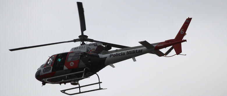 Helicóptero Águia da PM socorreu policial à unidade médica da Capital