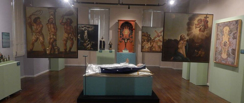 Exposição visa mostrar o rico acervo de arte sacra existente na cidade