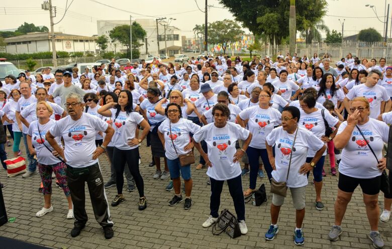 Caminhada em comemoração ao Dia Mundial da Saúde reúne grande público