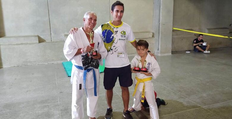 Na categoria master, Jorge Carvalho de Oliveira saiu com a primeira colocação. E nas categorias Mirim e Kata Infantil, o pequeno Gustavo Araújo conquistou as vitórias
