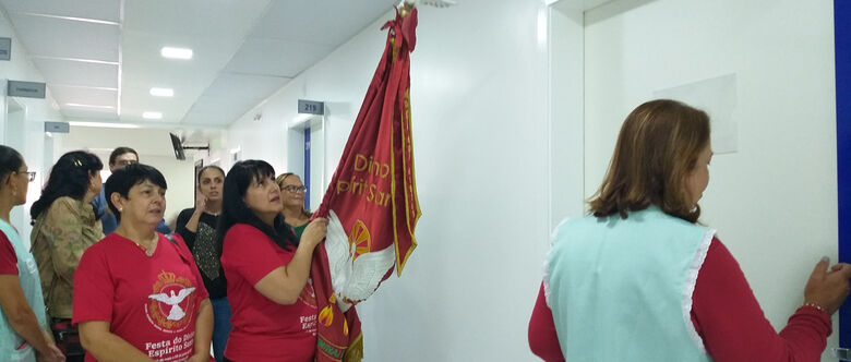 Hospital Santa Maria recebe a ‘Visita das Bandeiras do Divino’