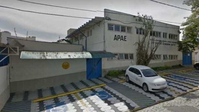 Para este tipo de doação, em dinheiro, cujo pedido é feito por telefone, há uma empresa capacitada, com um telemarketing especializado, que se identifica em nome da Apae de Mogi