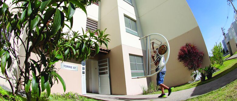 Famílias começam a se mudar para apartamentos do Bosque das Flores