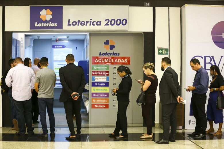 Seis dezenas do concurso 2.160 serão sorteadas, a partir das 20 horas, no Espaço Loterias Caixa, no Terminal Rodoviário do Tietê, em São Paulo