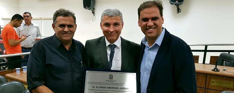 Gian Lopes prestigia entrega de Título de Cidadão ao Dr. Eliardo