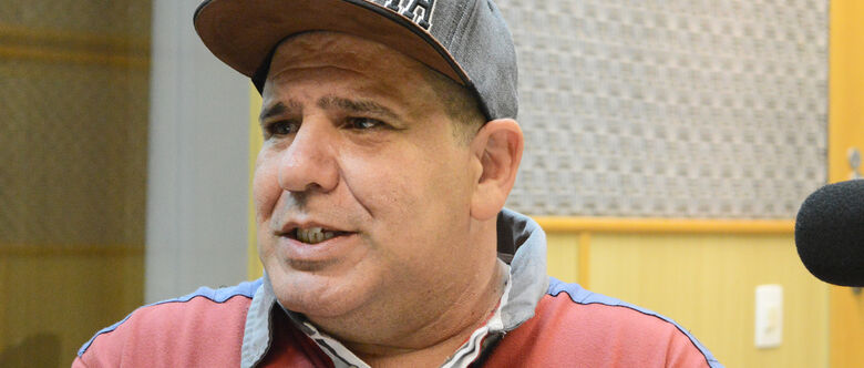 Escritor concedeu entrevista ao programa semanal do Diário de Suzano