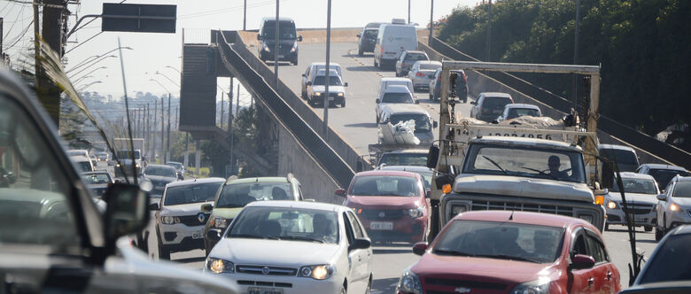 Cidades do Alto Tietê ‘ganham’  11 mil motoristas no 1º semestre