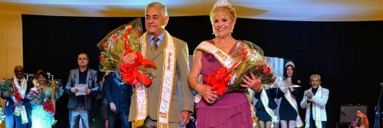 Joana Piacente e Forte Ezequiel são eleitos Miss e Mister Melhor Idade de Poá