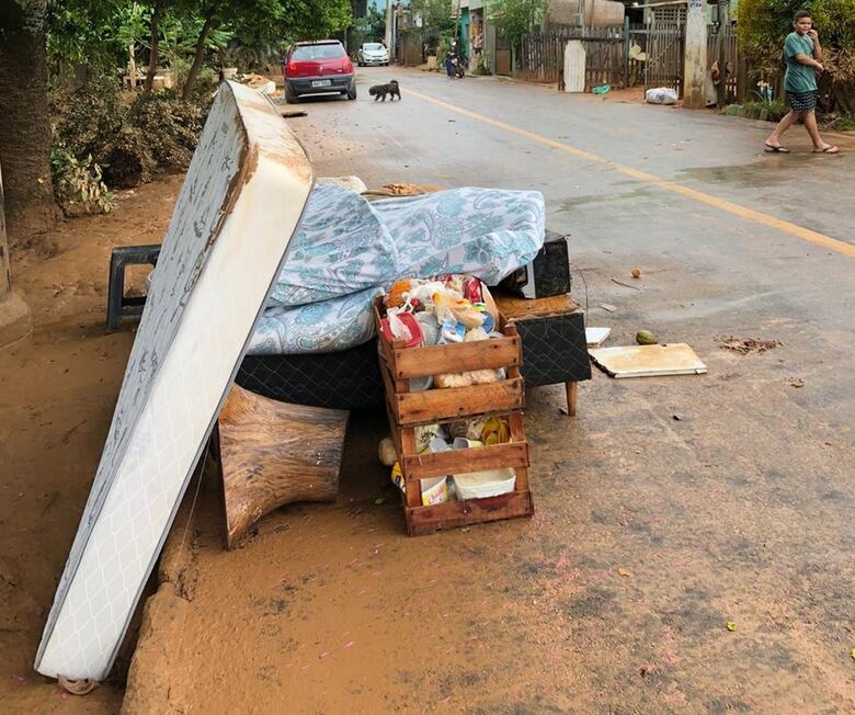 Chuvas deixam 664 pessoas fora de casa no Espírito Santo