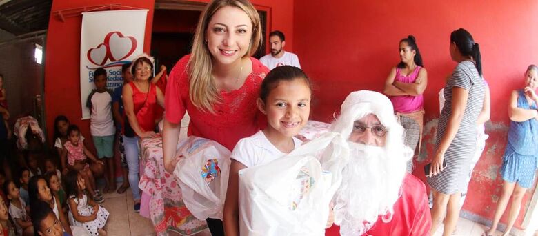 Natal Solidário presenteia 6 mil crianças em situação de vulnerabilidade