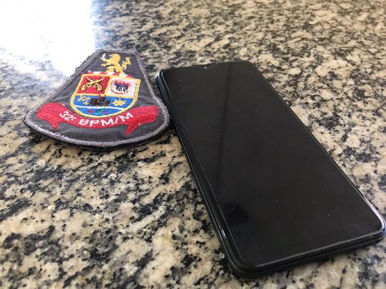Policiais conseguiram recuperar celular roubado