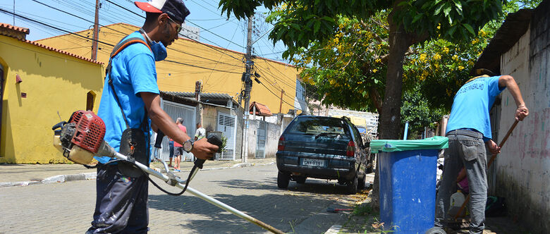 Prefeitura de Poá dá prosseguimento na limpeza dos bairros e revitalização da sinalização de trânsito