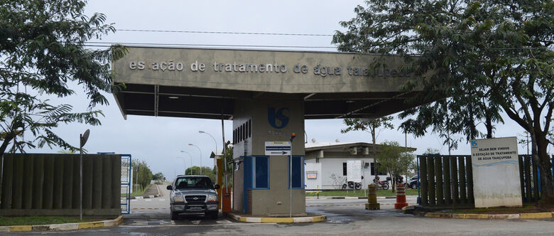 Em Suzano, o bairro Vila Amorim é o mais prejudicado. Segundo os moradores, o abastecimento fica parado por cerca de 3 a 4 horas. A empresa nega o susposto ‘rodízio’