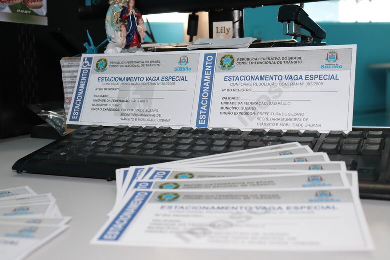 Solicitação e a renovação do Cartão de Estacionamento do Idoso, que permite a utilização das vagas especiais reservadas para este fim, poderão ser realizadas por meio do telefone 4746-1166