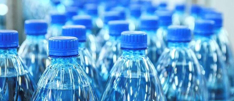 Doações de garrafas de água podem ser feitas até esta sexta-feira(13)