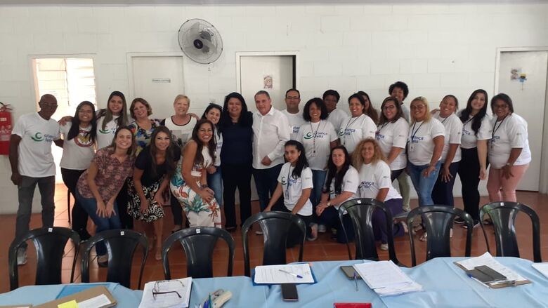 Programa Criança Feliz atende famílias de vulnerabilidade social que possuam em seus membros mulheres gestantes e crianças de 0 a 6 anos de idade