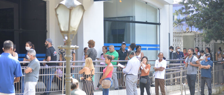 Caixa Econômica Federal registrou filas para recebimento de benefício