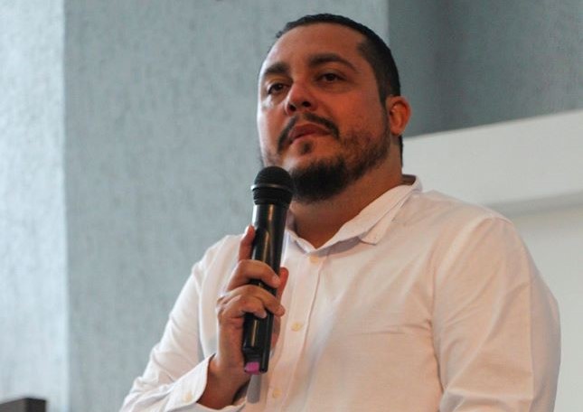 Quadra explica que a fé e a espiritualidade são essenciais na vida das pessoas, mas que essas práticas não precisam, necessariamente, de um prédio ou um local para que sejam realizadas