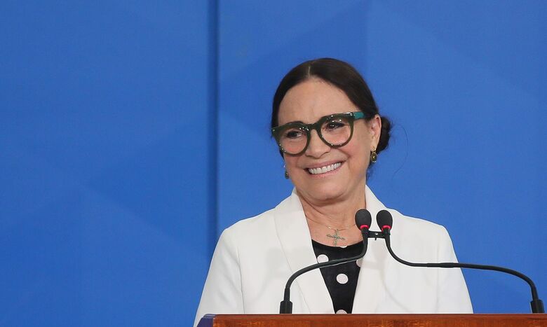 Atriz Regina Duarte deixará a Secretaria Especial de Cultura do governo