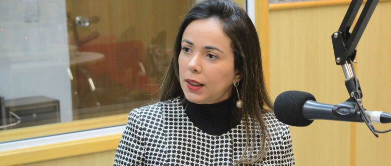 Advogada previdenciária Luciana Farias explica que o beneficiário costuma receber ligações assim que conquistam a aposentadoria e que, muitas vezes, acabam aceitando o empréstimo pelo fato de ser um 