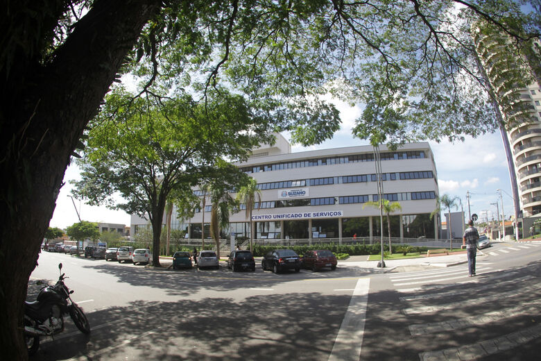 Centro Unificado de Serviços, o Centrus fica na avenida Paulo Portela, 210 – Centro)