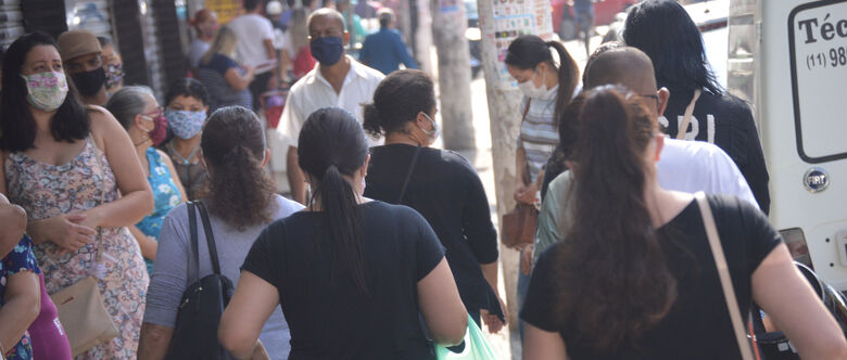 Movimento foi grande ontem na região central de Suzano