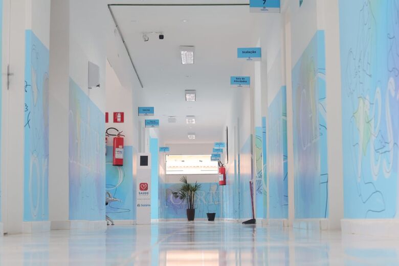 Unidade é gerenciada pelo Instituto Nacional de Tecnologia e Saúde (INTS) e conta, a princípio, com uma equipe de 20 profissionais, como médicos generalistas, dentistas, enfermeiros, auxiliares de enfermagem, agentes comunitários de saúde, entre outros