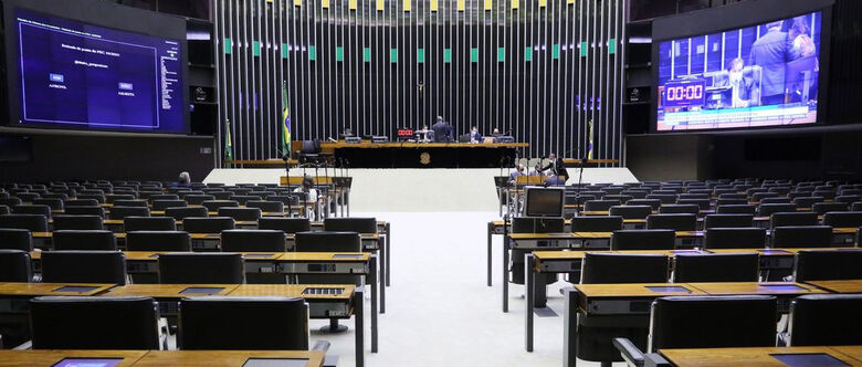 Câmara Federal aprovou o adiamento das eleições municipais para novembro