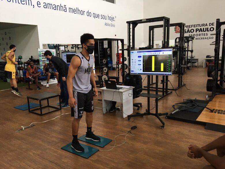 Em preparação para o Paulista, Mogi Basquete realiza testes físicos no NAR em São Paulo