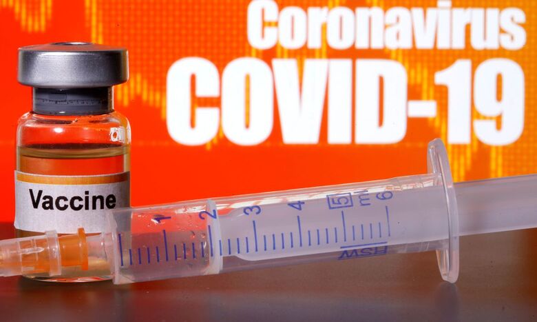 Pfizer e BioNTech dizem que sua vacina contra Covid-19 é 90% eficaz