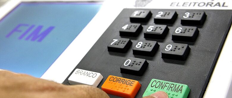 Mesmo com o apagão, as urnas seguiram funcionando normalmente