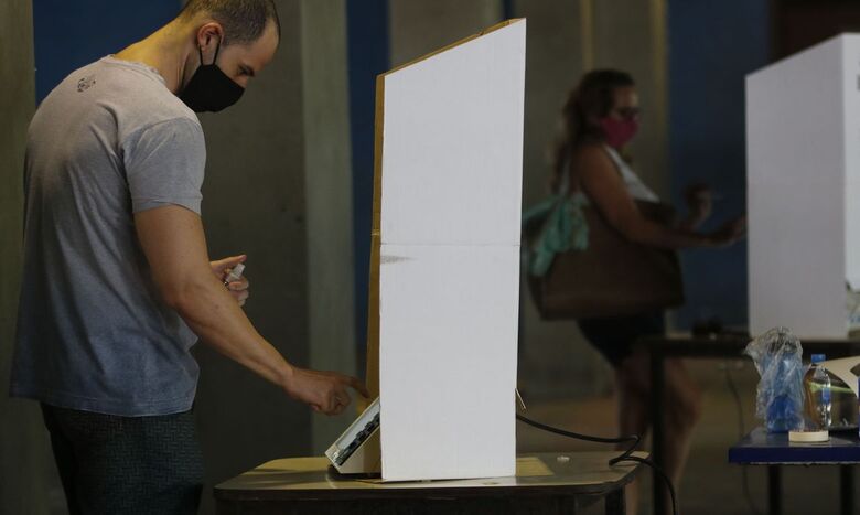 São Paulo e Rio de Janeiro registram maior abstenção no primeiro turno