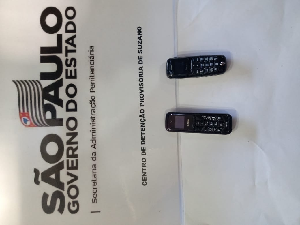 (Celulares seriam entregues ao filho preso no CDP Foto:SAP/Divulgação)