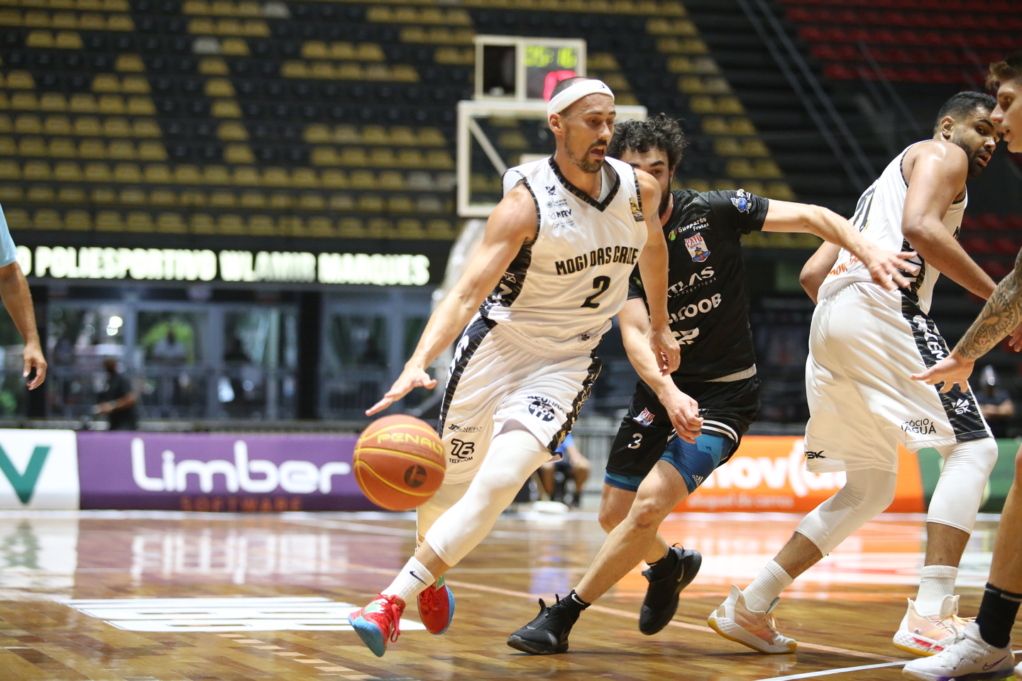 São Paulo Basquete vence fora de casa, e chega a 10 vitórias pelo NBB