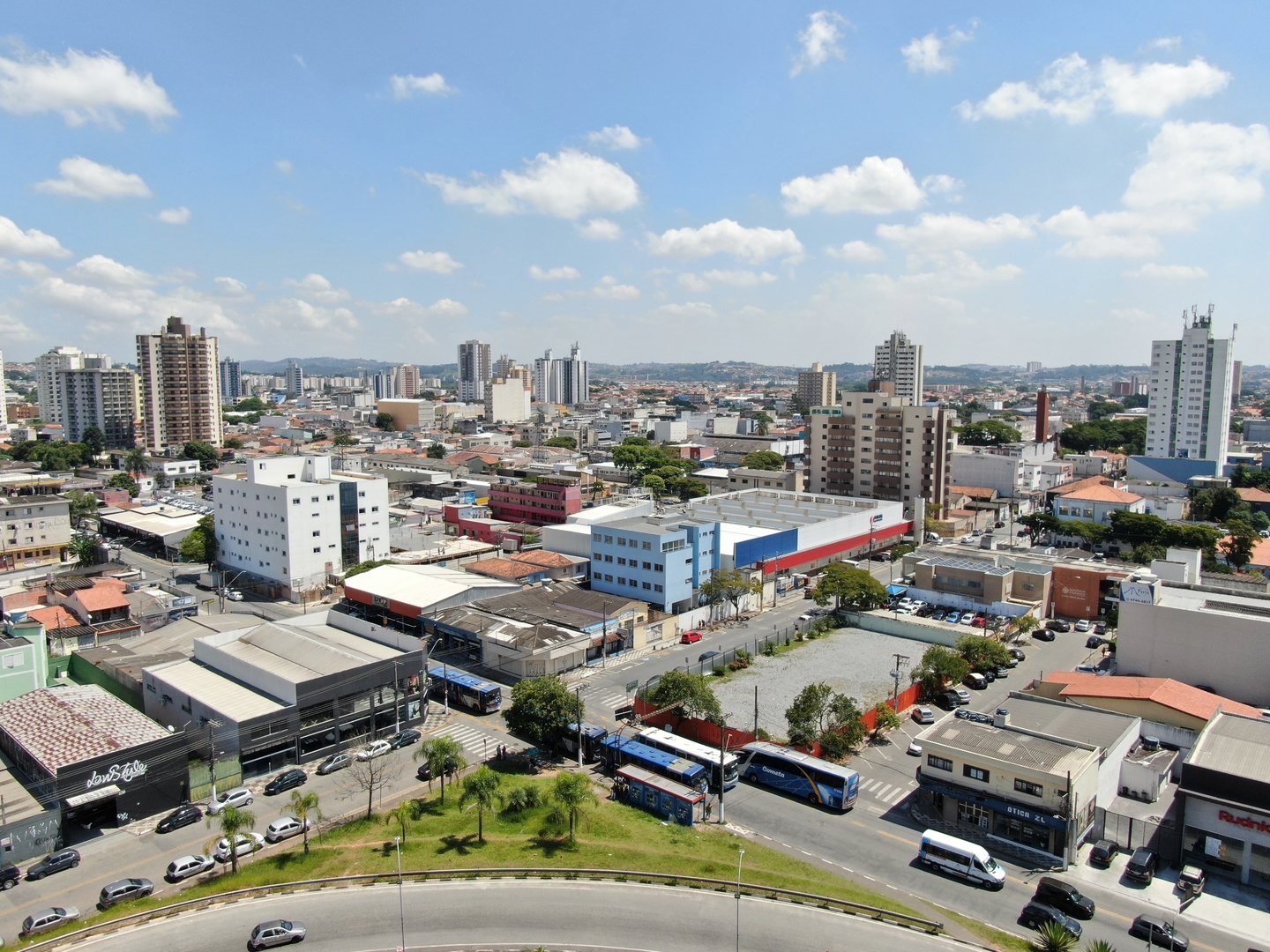 Em São Paulo, salões, barbearias e academias permanecem fechados